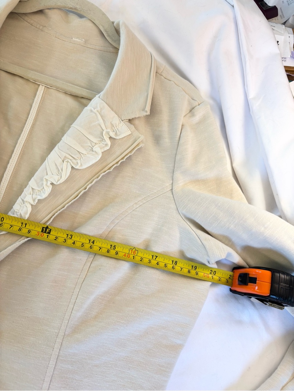 Women’s Cream Ruffle-Trim Jacket - Picture 8 of 9
